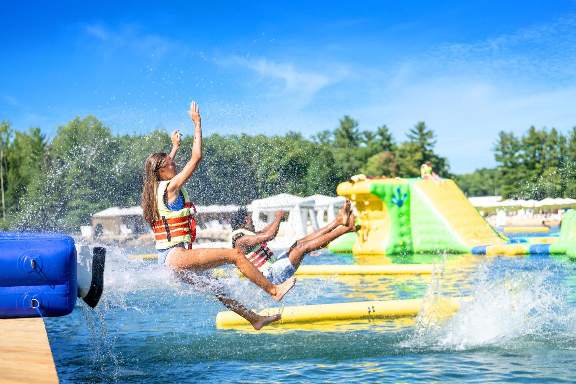 Aloha Beach Resort ウィスコンシン デルズ エクステリア 写真